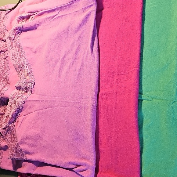 This Is A Lot Of 3 Y2K tanks. Tops with Lace Trim Size Meduim by Bozzolo. - Picture 1 of 12